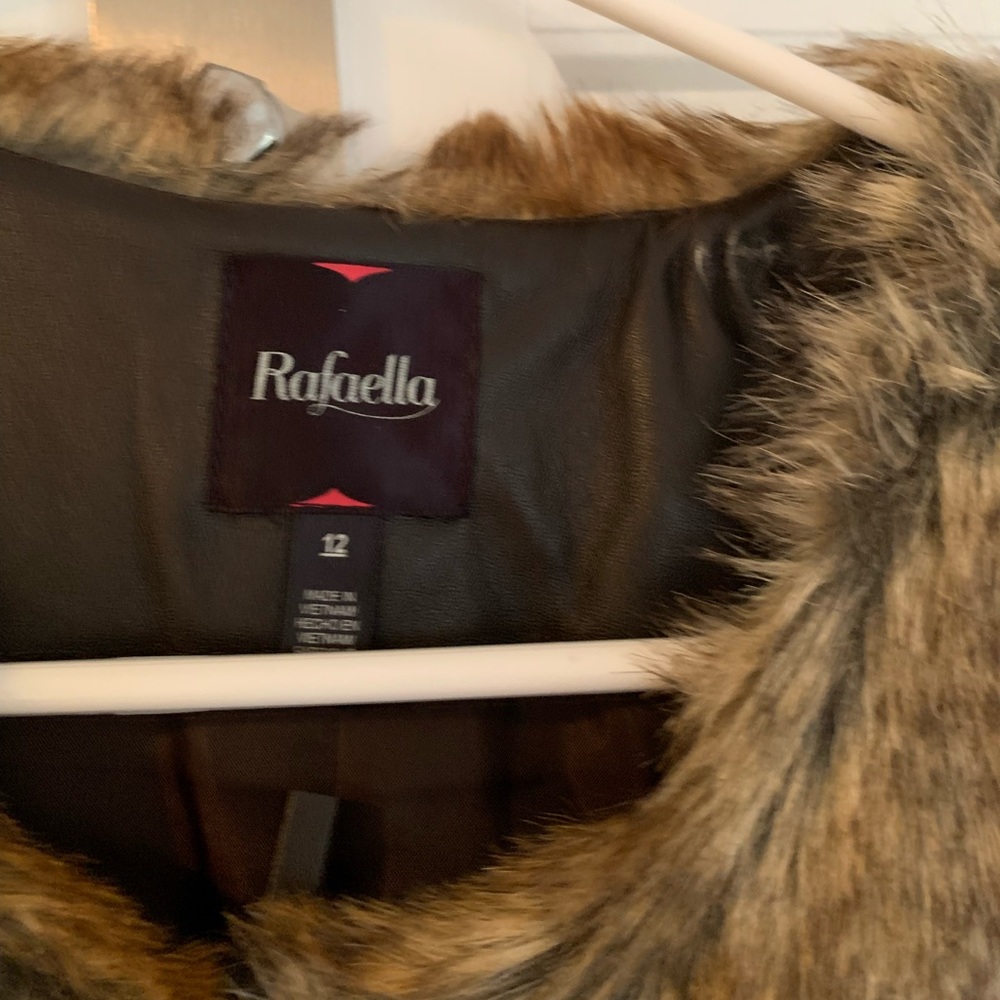 ❤️SOLD❤️ Rafaela Faux Fur Vest